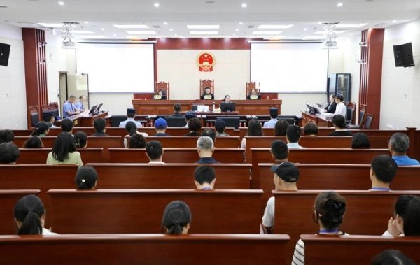 中金e配 贵州广电传媒集团原副总经理宋霖受审：被控受贿274万，曾任正安县县长