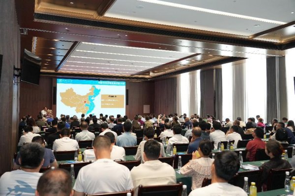元壹策略 培育新质生产力，四川省西安交通大学校友会在成都举行科技交流研讨会